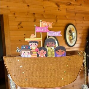 💋NWT Disney Parks Danielle Nicole It’s A Small World Purse